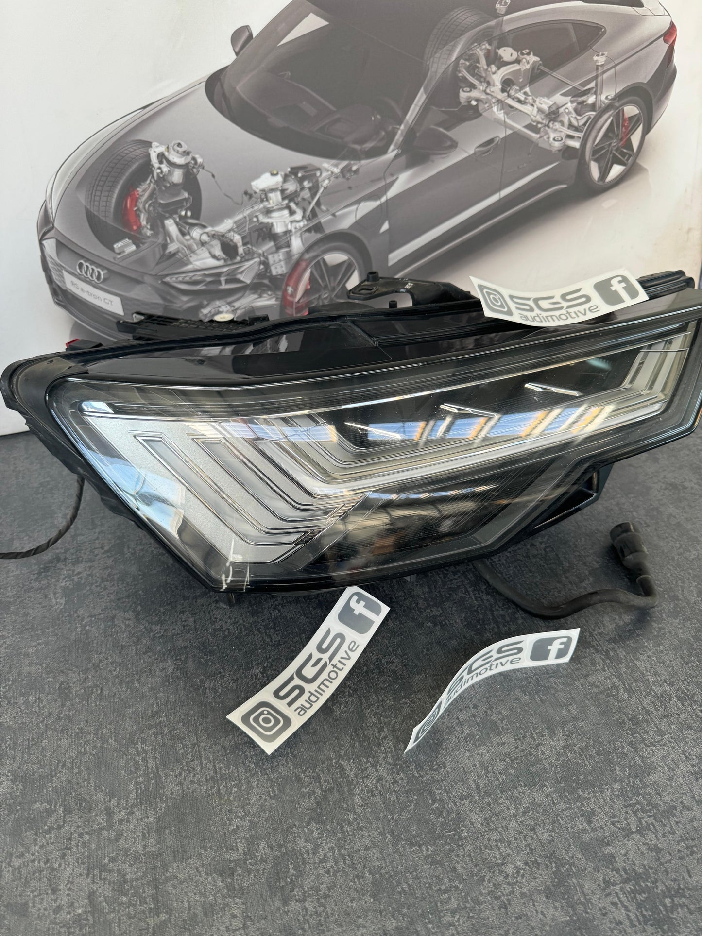 Faruri Full LED Dynamic HD Matrix – Audi A6 C8 - 4K0 941 035 complete
