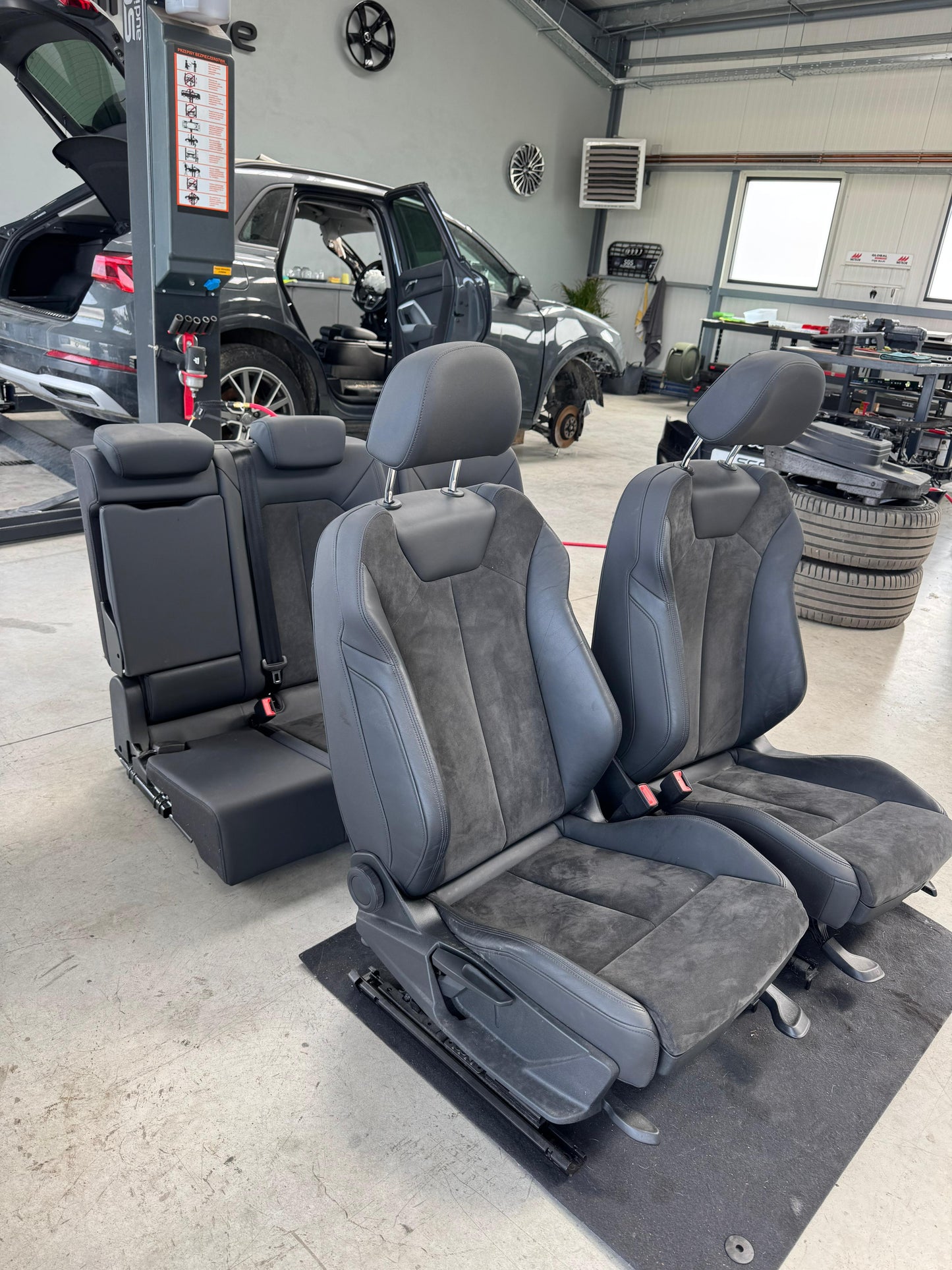 Piese Audi Q3 2012–2024
