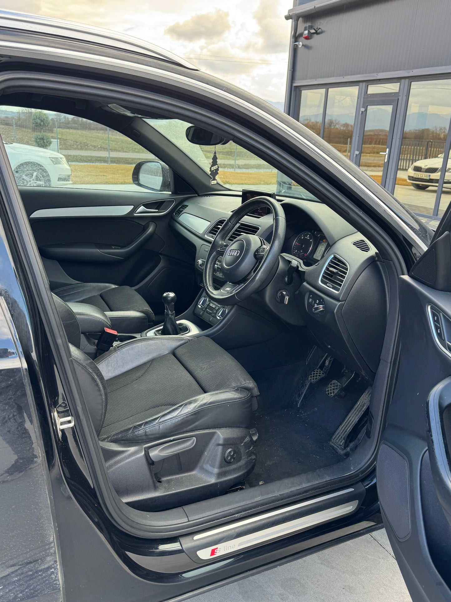 Piese Audi Q3 2012–2024