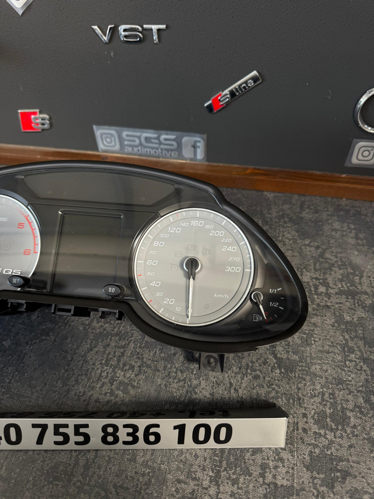 Ceasuri bord – Audi SQ5 8R - 8R0 920 931 F