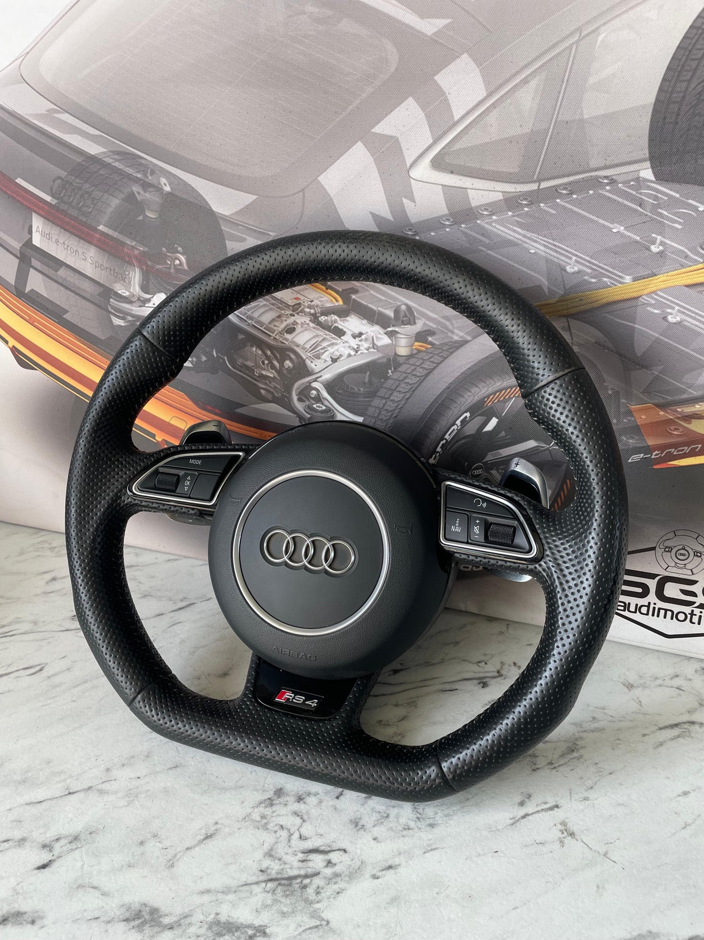 Volan Audi RS4 B8