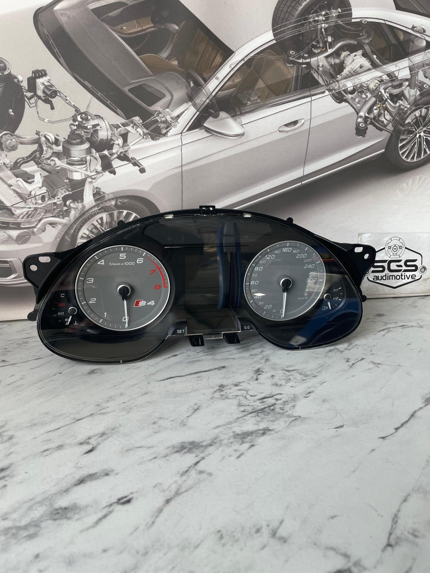 Ceasuri Bord – Audi S4 B8 TFSI - 8K0 920 930 P