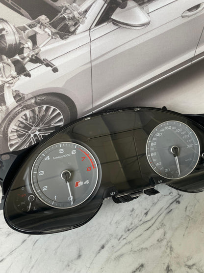 Ceasuri Bord – Audi S4 B8 TFSI - 8K0 920 930 P