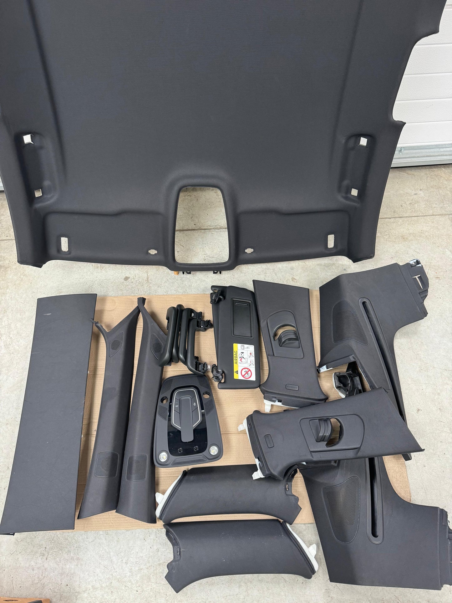 Plafon Negru S line – Audi A4 B9 8W Avant