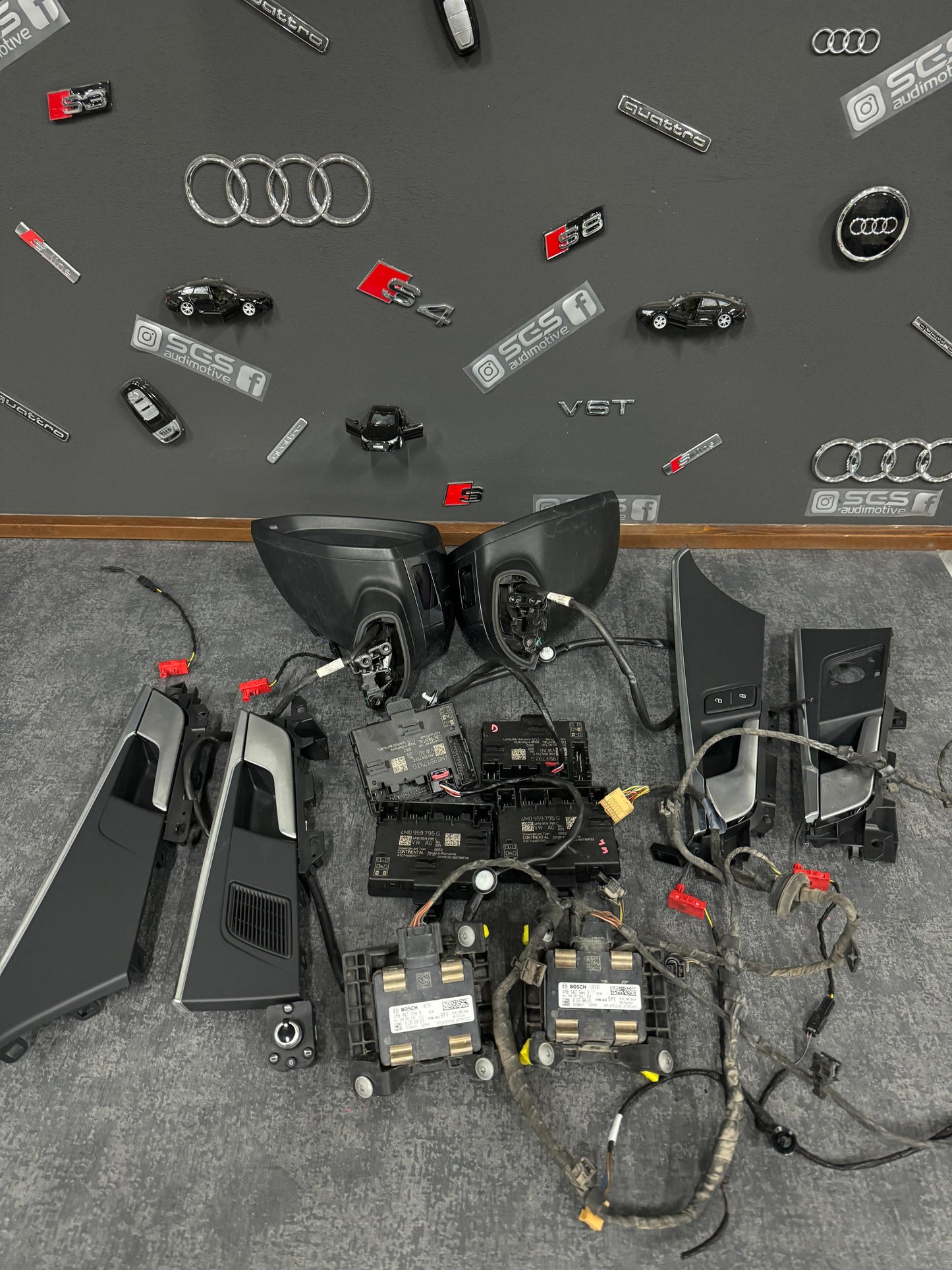 Set Oglinzi Electrice + Side Assist – Audi A4 B9 8W Sedan / Avant 2016-2024