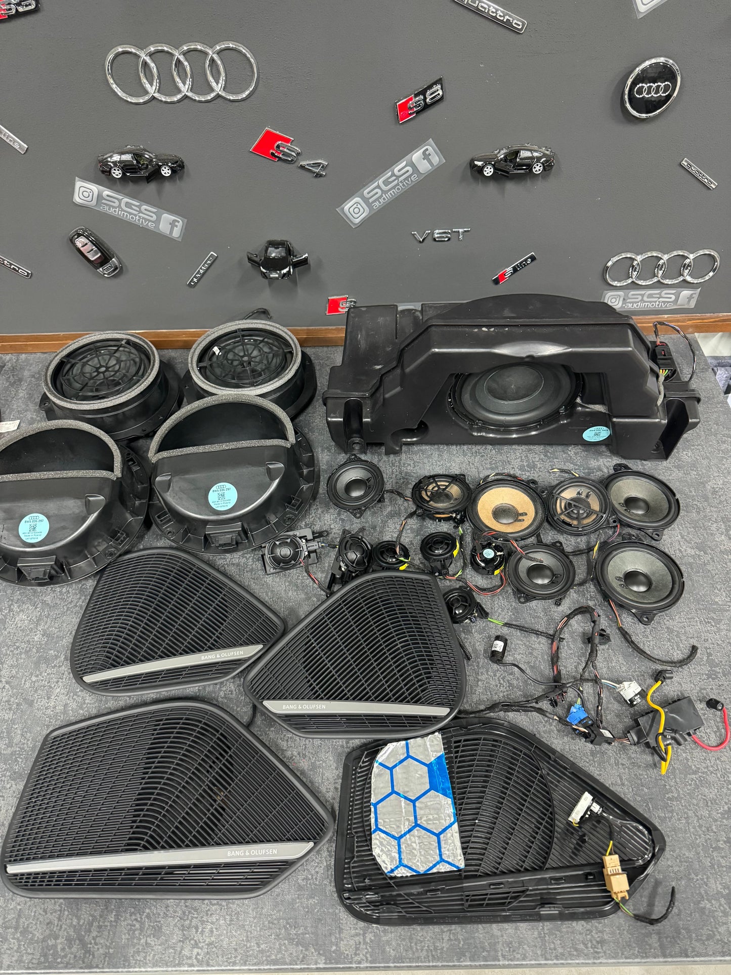 Sistem audio Bang & Olufsen – Audi A4 B9 8W (2016-2024)