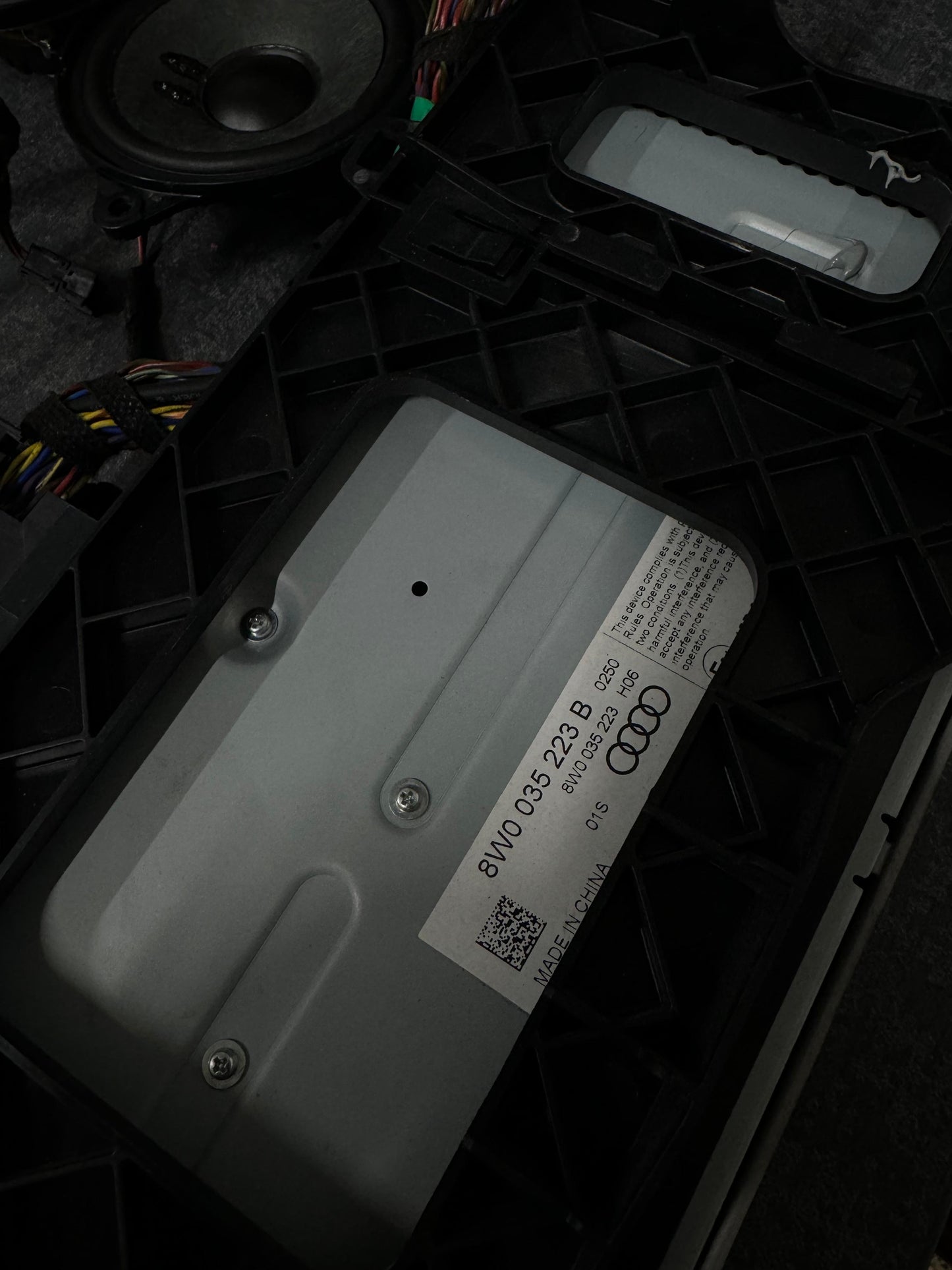Sistem audio Bang & Olufsen – Audi A4 B9 8W (2016-2024)