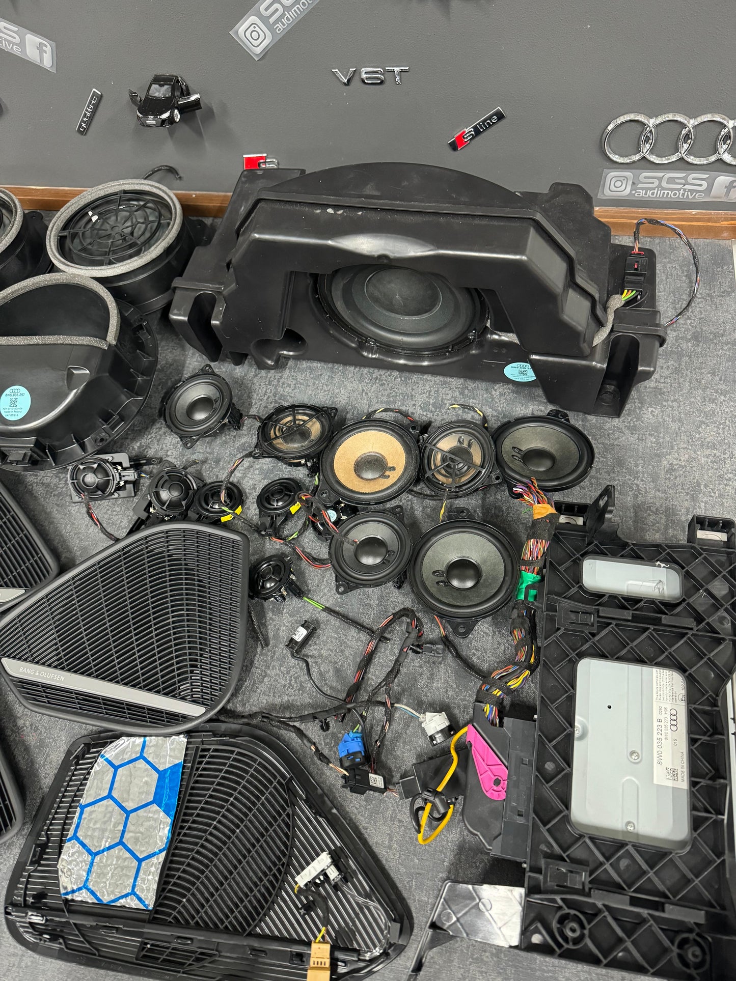 Sistem audio Bang & Olufsen – Audi A4 B9 8W (2016-2024)