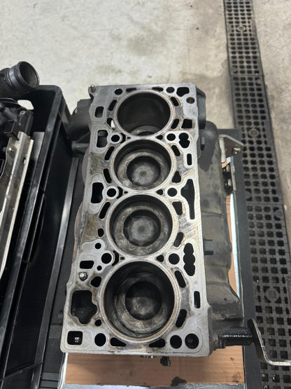 Bloc Motor Ambielat Audi – 2.0 TDI  Cod Motor DETA