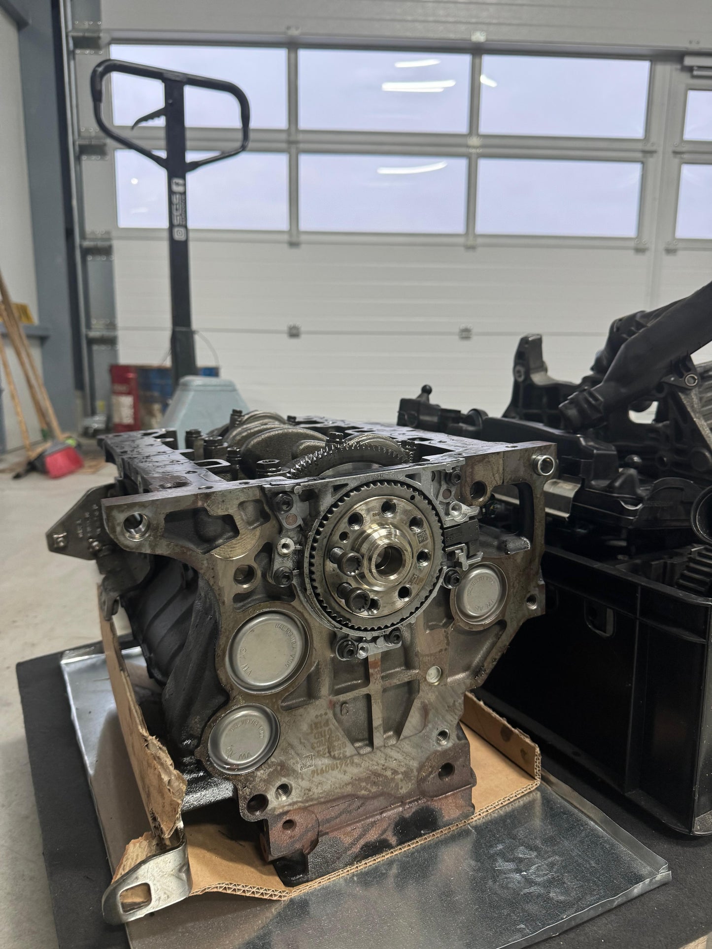 Bloc Motor Ambielat Audi – 2.0 TDI  Cod Motor DETA