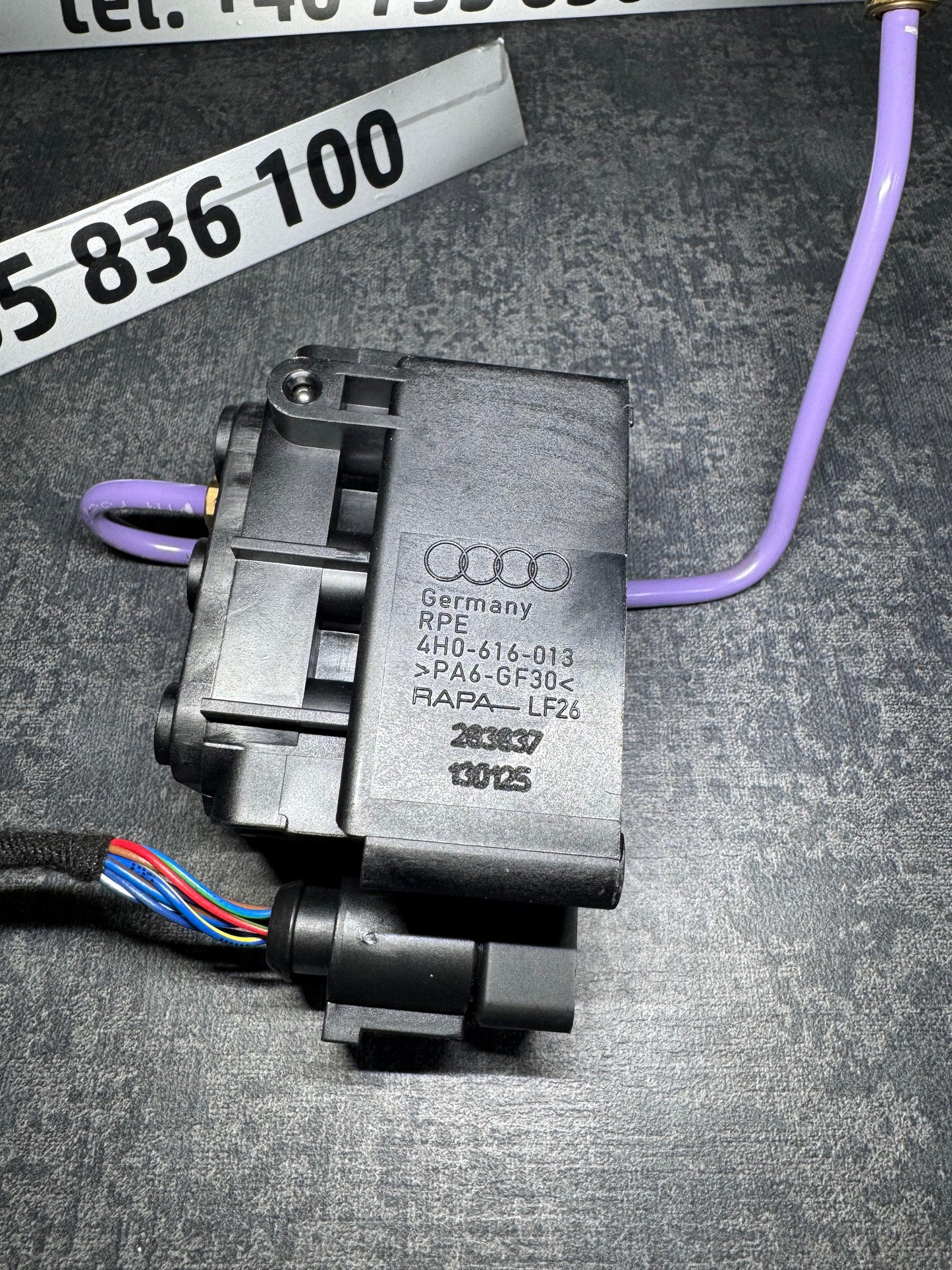 Modul suspensie pneumatică Audi A6 / A7 C7 / A8 D4