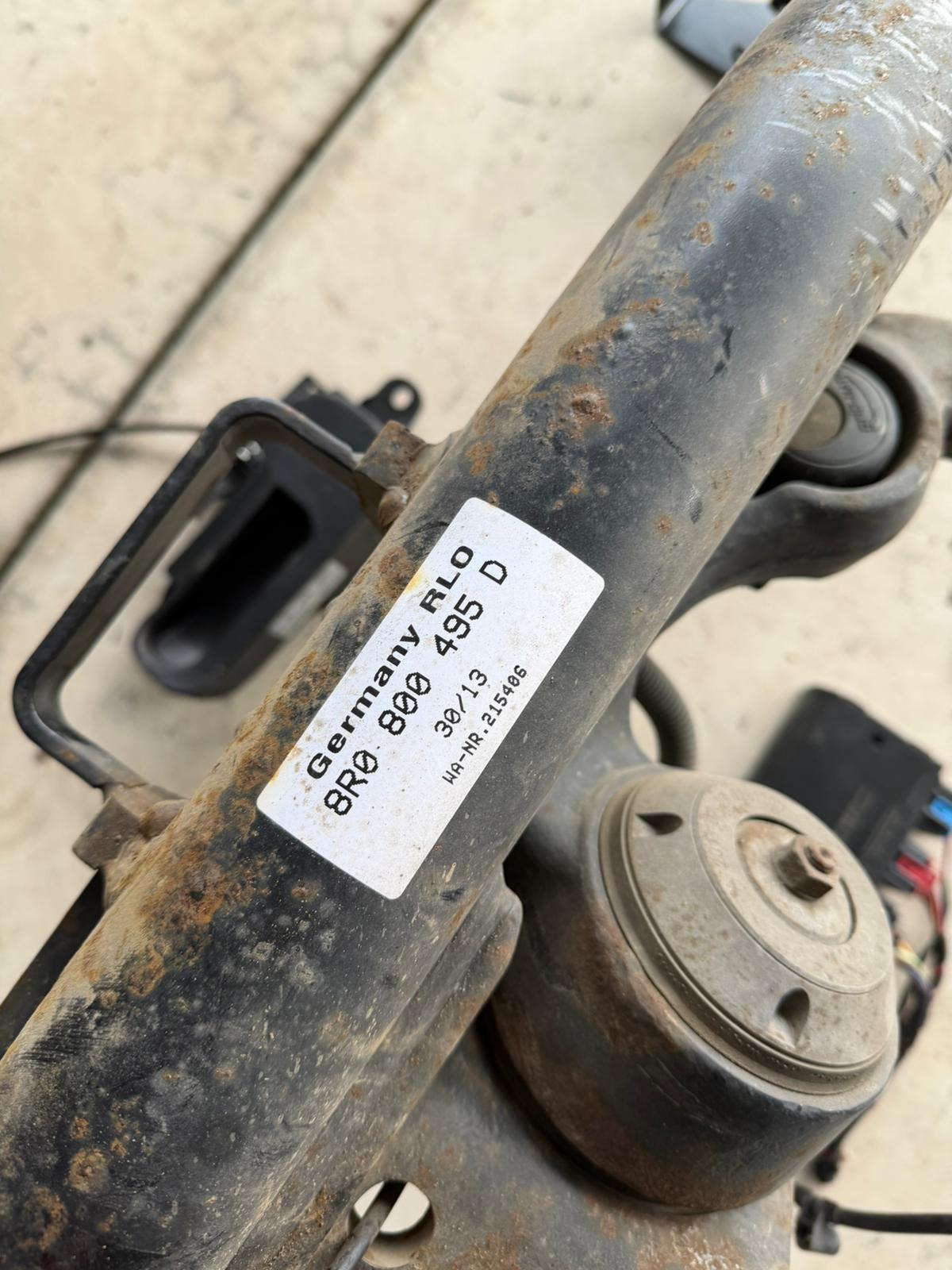 Kit cârlig de tractare original Audi Q5 / SQ5 8R