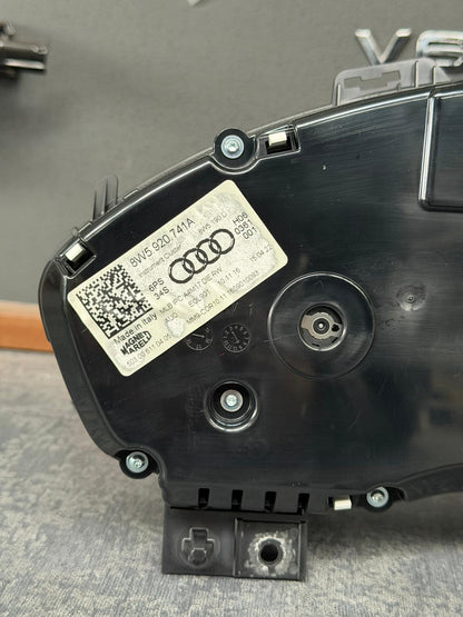 Ceasuri bord Audi A4 B9 8W / A5 F5