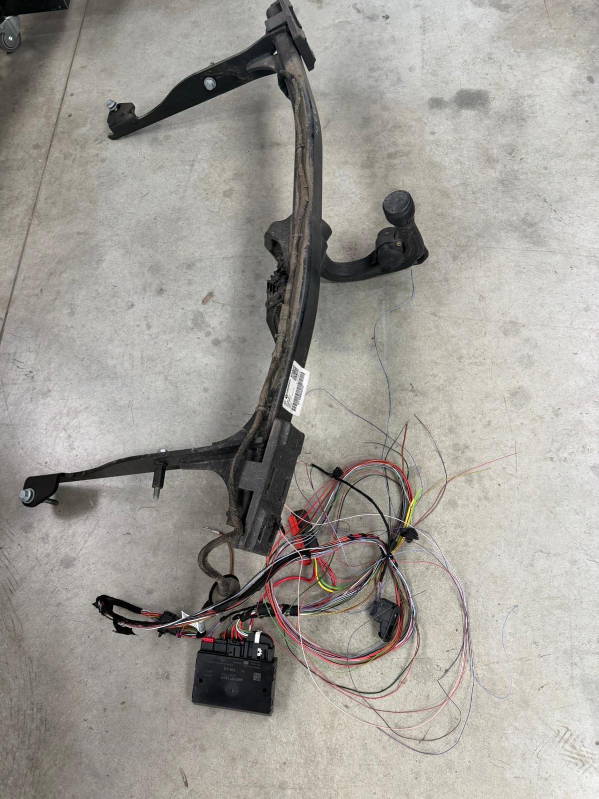 Kit cârlig tractare Audi A6 C8 / A7 4K