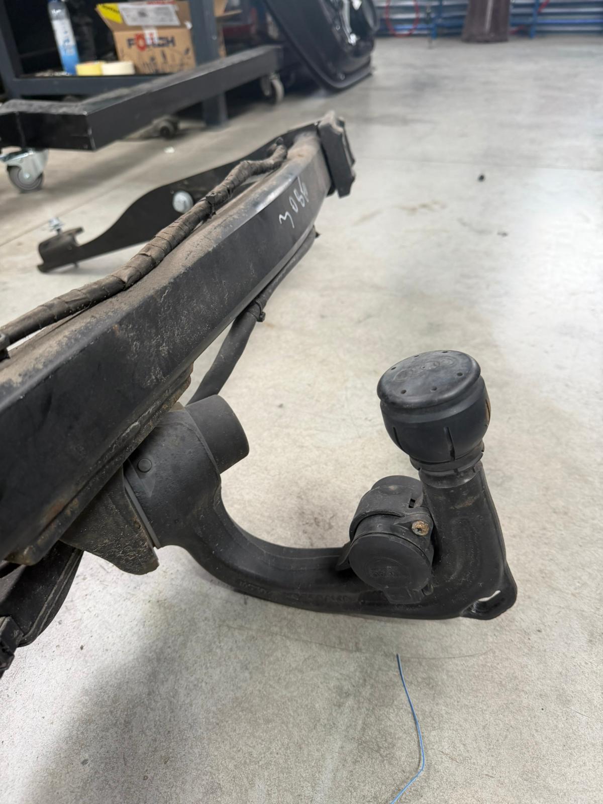 Kit cârlig tractare Audi A6 C8 / A7 4K