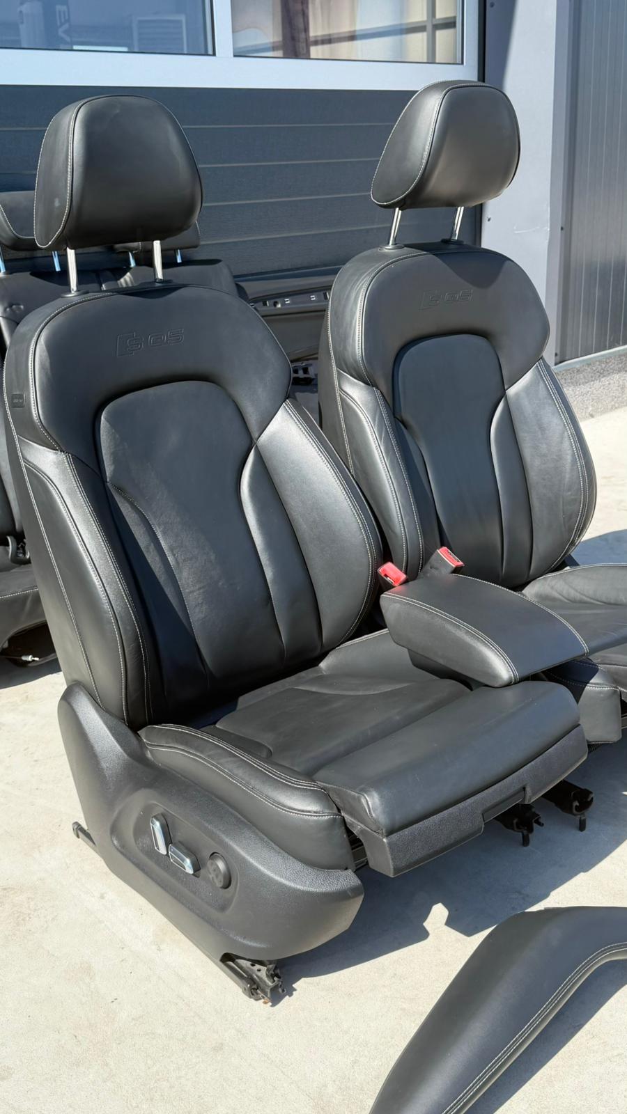 Interior piele Audi SQ5 – memorie șofer / încălzire / fețe uși piele / perdeluțe spate de Europa