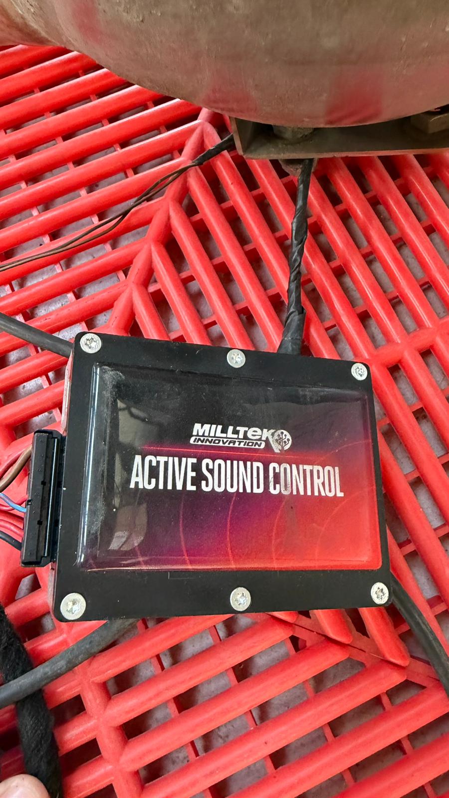 Sistem Active Sound Booster Milltek – Compatibil Universal Audi