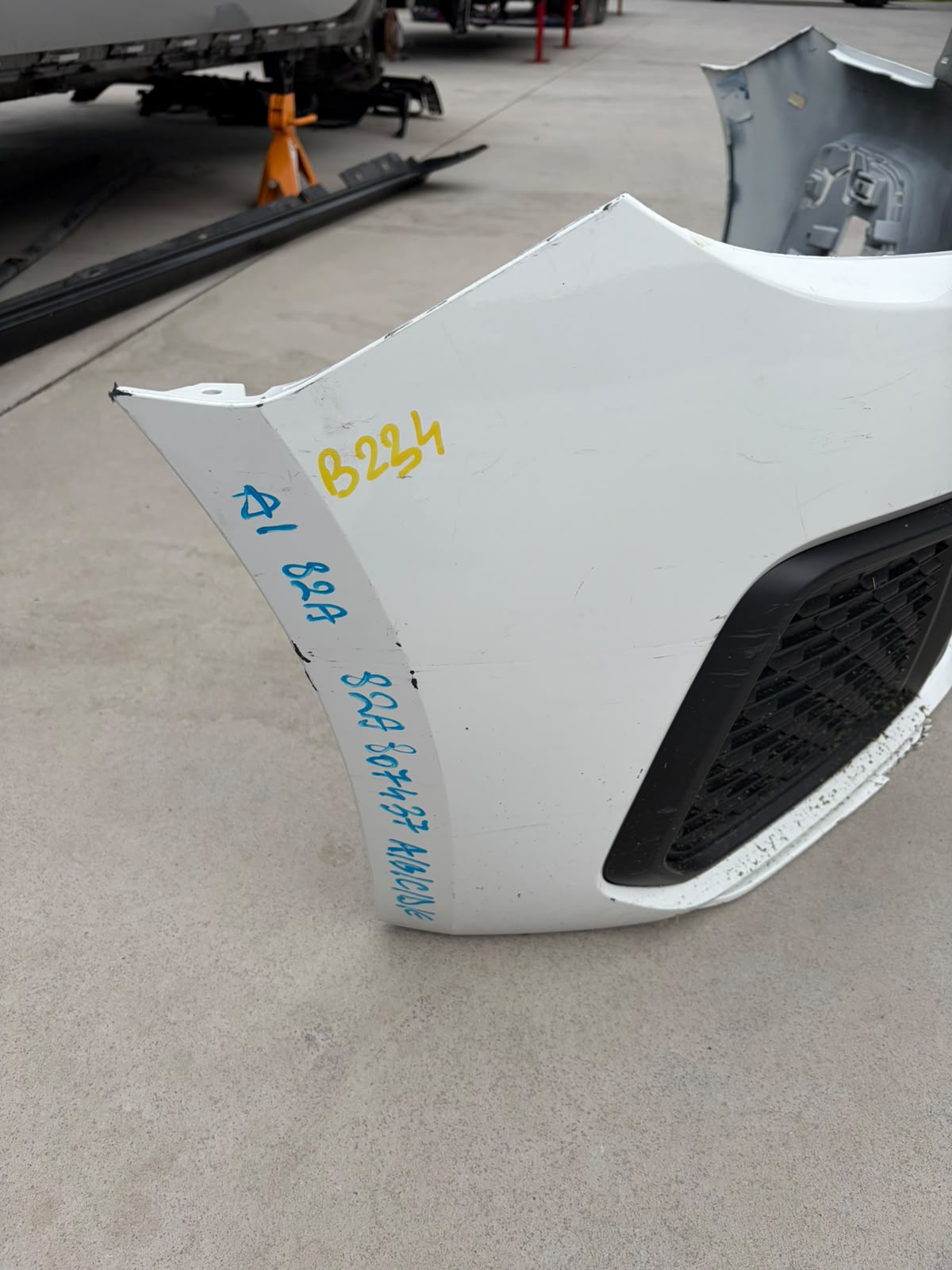 Bară față Audi A1 82A