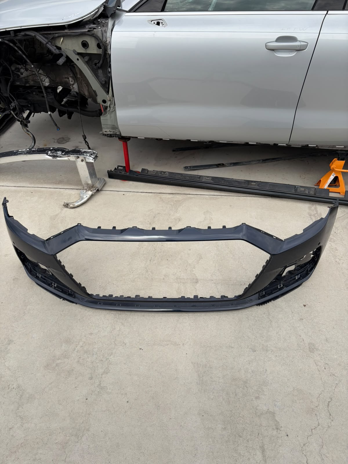 Bară față Audi A1 82A