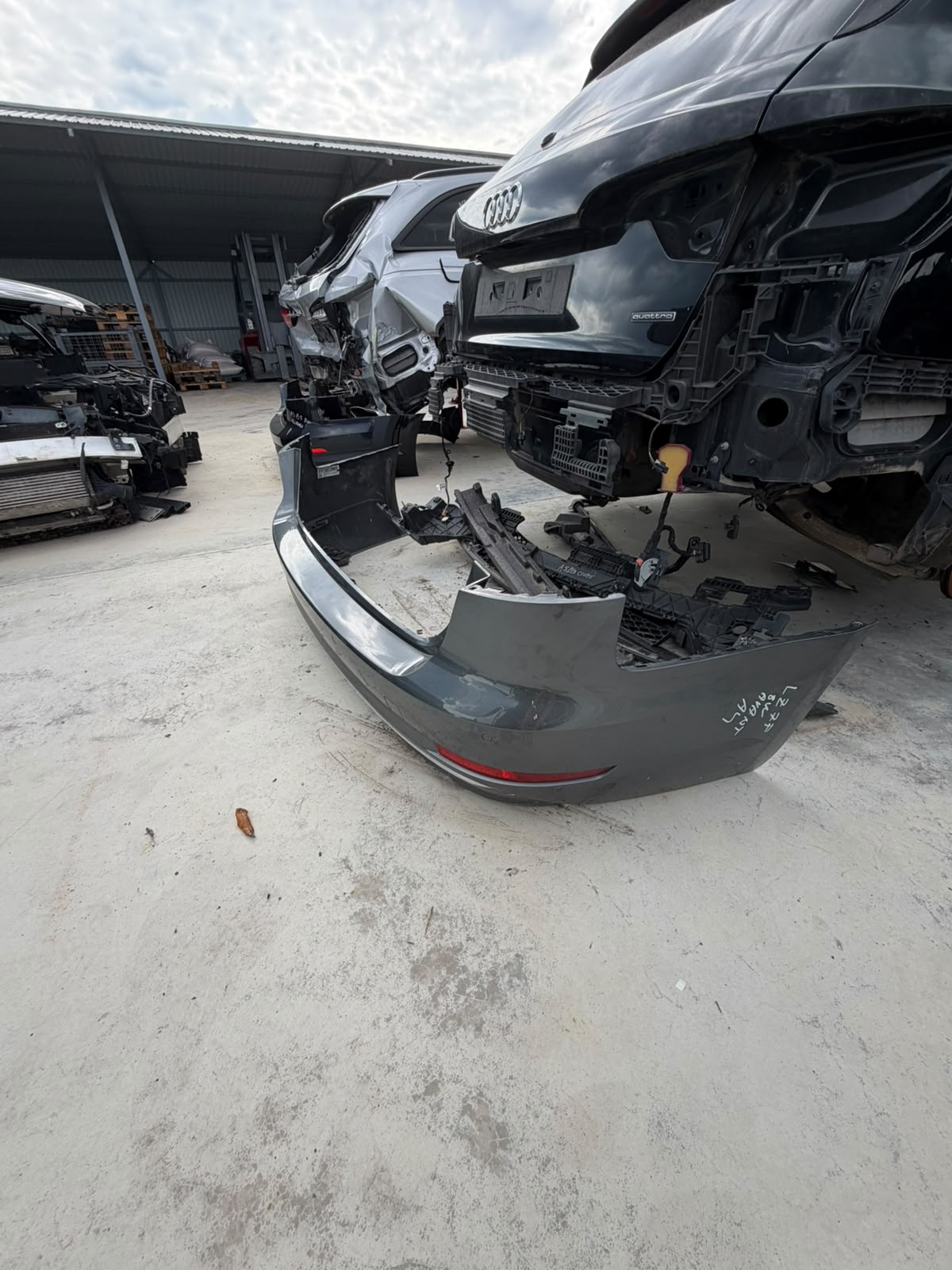 Bară spate Audi A4 B9 Avant / Sedan (2015–2019)