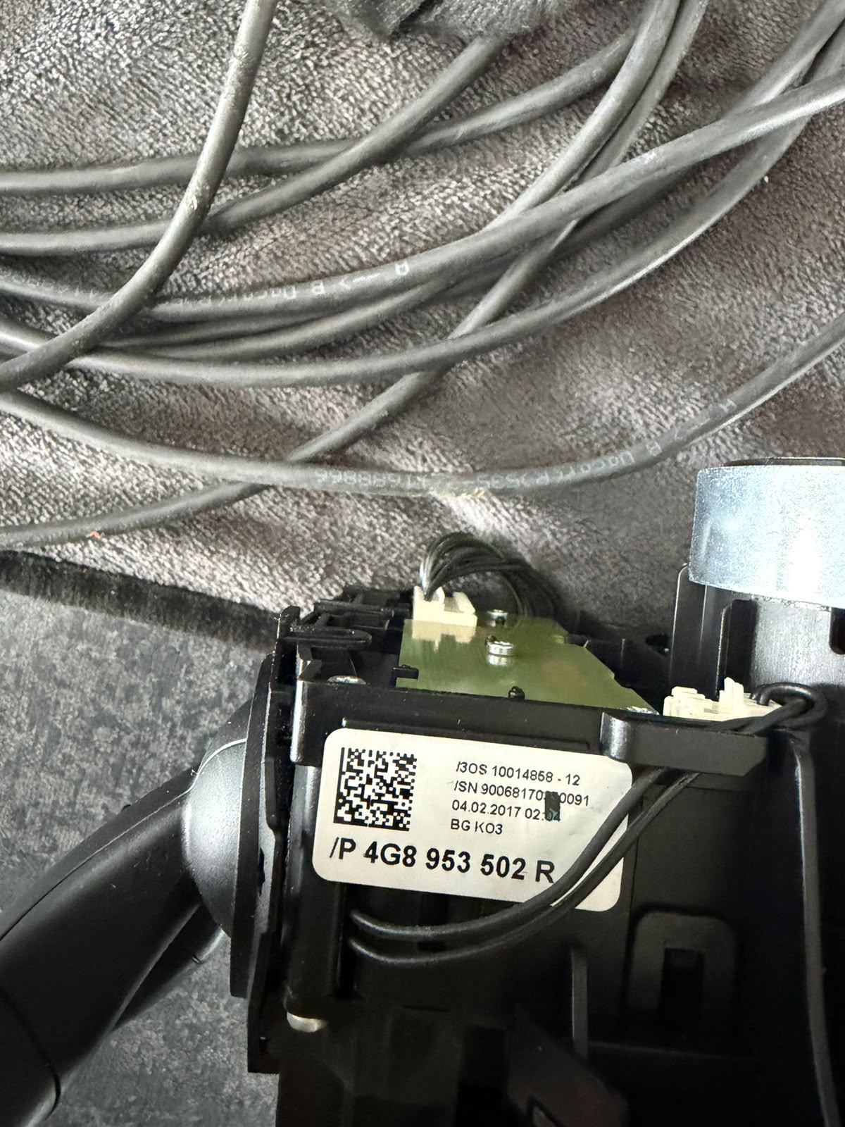 Manetele coloanei de direcție Audi, cod 4G8 953 502 R