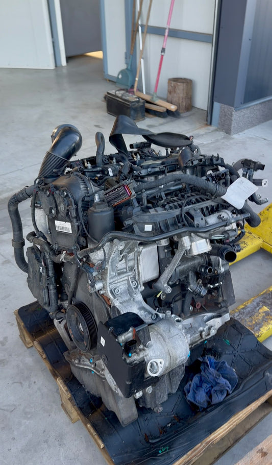 Motor 2.0 TFSI plug-in hybrid Audi cod DLG, vedere de ansamblu