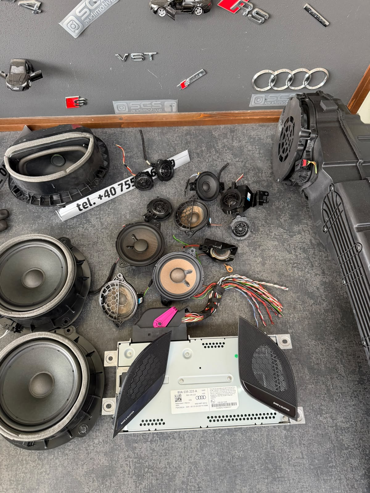 Kit complet sistem audio Bang & Olufsen pentru Audi Q5 / SQ5 FY – amplificator, subwoofer, difuzoare și grile