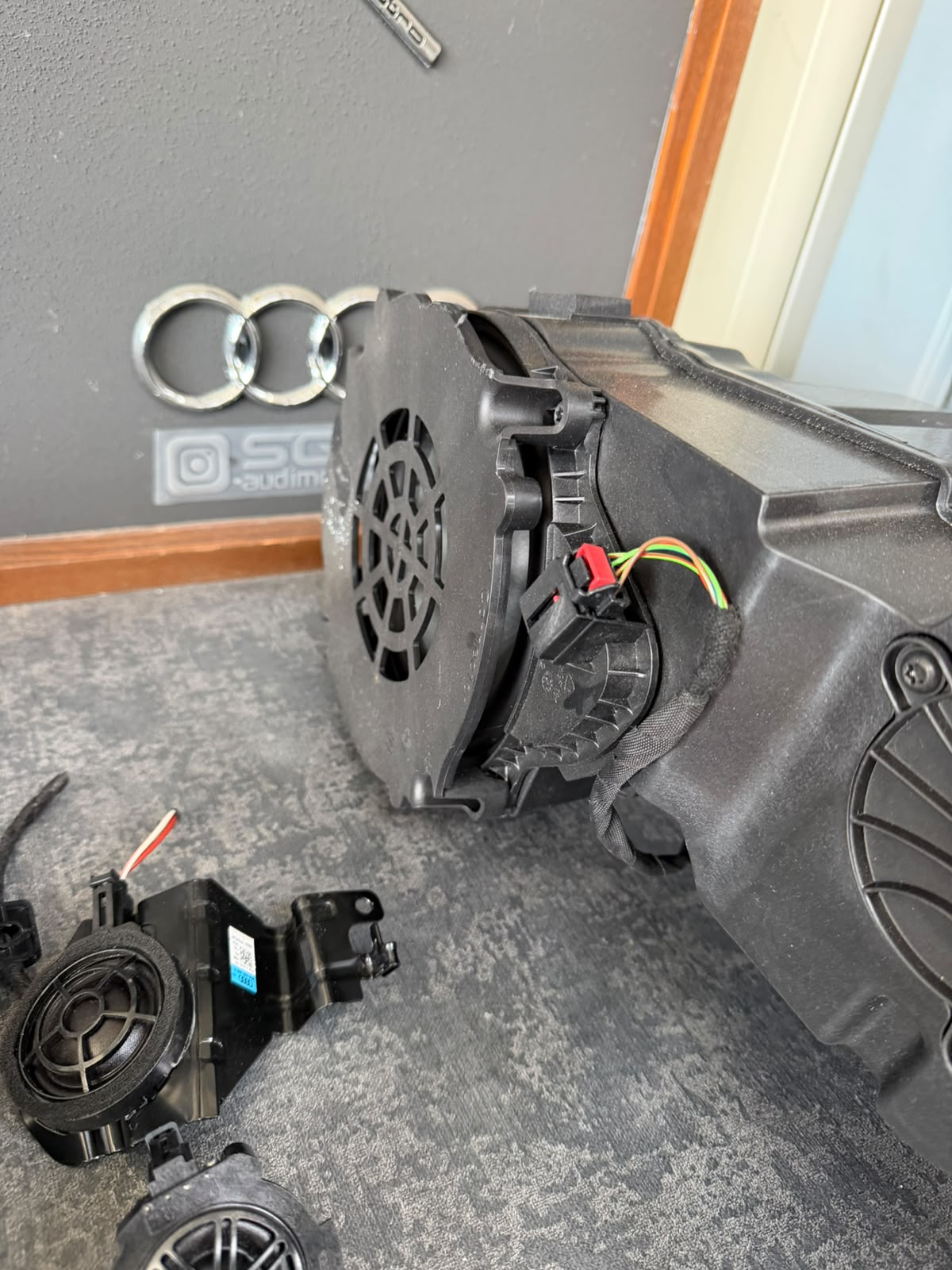 Difuzor de ușă cu carcasă, sistem Bang & Olufsen Audi Q5 FY