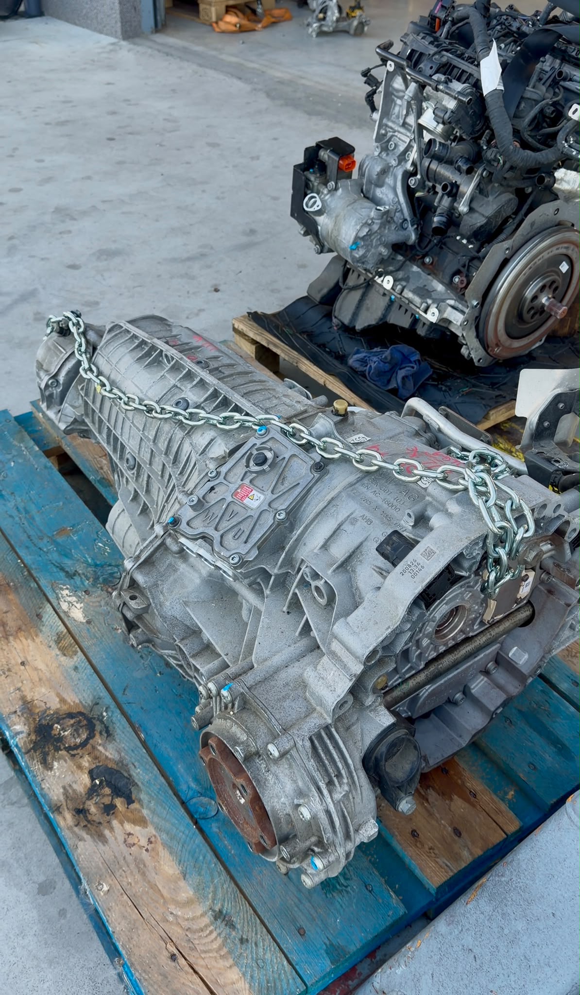 Cutie de viteze automată Audi Q5 FY, vedere din spate