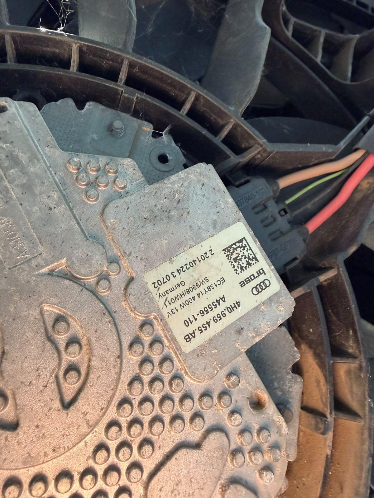 Ventilator răcire Audi cu paletele și carcasa originale